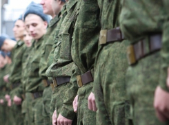 Военный гарнизонный суд ограничился штрафом контрактнику Филиппову, торговавшему характеристиками при увольнении срочников