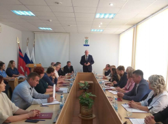 Преемственность или политическая апатия? - в Камышинской городской думе не стали менять председателей думских комиссий