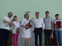 Кого из камышинских врачей глава города Станислав Зинченко наградил по случаю профессионального праздника
