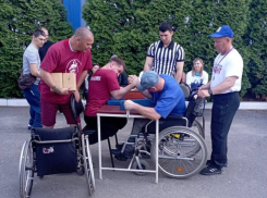 Парни из Камышина на областных соревнованиях инвалидов оставили позади десять команд, показав и неограниченные возможности, и силу духа
