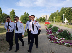 Мальчишки, мальчишки, ну как не завидовать вам?!