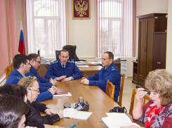 Шокирующая история из камышинской реальности: молодой мужчина ворвался во двор к пенсионерке, изнасиловал ее и чуть не задушил