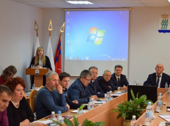 В Камышине чиновники и депутаты клянутся, что перед установлением новой ставки налога на имущество «семь раз отмерят»