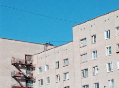 Камышане выложили в соцсетях опасные кадры «шоу на крыше» в 11-м квартале