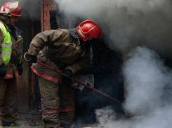 В Камышина в многоквартирном  доме загорелся подвал