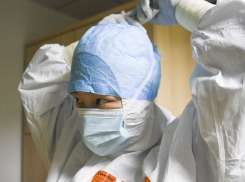 Заболевший коронавирусом житель Иловли в Волгоградской области неделю ходил по поселку и заражал окружающих