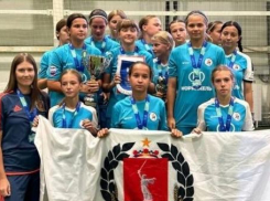 Камышин прославили девчонки-футболистки
