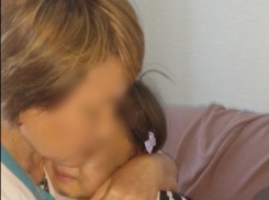 «Прижигали утюгом, топили в унитазе»: подробности избиения 8-летней девочки в поселке в Палласовском районе, - «Блокнот Волгограда»