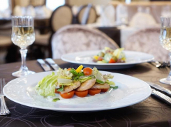 «Мужчины, где вы? Были в ресторане «Русский» - чуть на входе не изнасиловали!» - камышанка