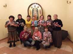 Известная камышинская художница-кукольница Елена Вернидубова дала мастер-класс в столице