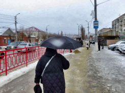 В Камышине за 4 дня до Нового года продолжают отключать электричество