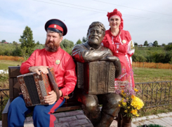 Камышане Ольга и Федор Кузнецовы приняли участие в съемках телепередачи «Играй, гармонь!» на песенном фестивале в Новосибирске