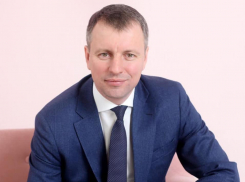 На выборах в Госдуму по Волгоградскому округу, в котором голосуют камышане, вместо Анны Кувычко может получить мандат утвержденный Москвой Алексей Волоцков