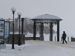 По ходу недавнего визита в Камышин губернатора Андрея Бочарова стало ясно, что тему причала будут обсуждать только после того, как «разберутся» с набережной