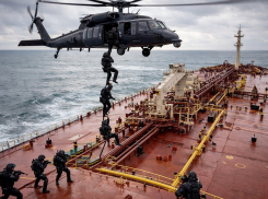 «Мы демонстрируем слабость»: второй танкер РФ захвачен американцами – военкор Котенок возмутился отсутствием силового ответа