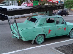 В Камышинском районе машину участника СВО с макетом «Катюши» угнали и утопили 