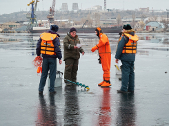 В Камышине спасатели вышли в рейд на реку