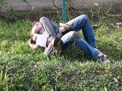 В Камышине на третьем городке нетрезвый негодяй изнасиловал девушку прямо во дворе