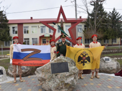 Был верен России до последнего вздоха: в городе Петров Вал Камышинского района открыли мемориальный камень герою СВО Ренату Рамазанову