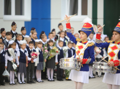 Облстат подсчитал, во что обойдутся гардероб и учебные принадлежности среднестатистического школьника - по минимуму