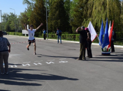 В Камышине в городской эстафете в честь Дня Победы первые места завоевали школа №7 и политехнический колледж