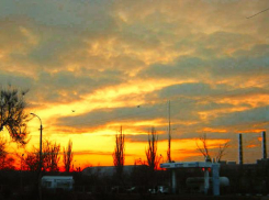 Обломки сбитого беспилотника стали причиной пожара в Волгоградской области