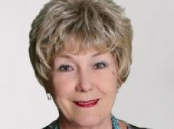 Свое 75-летие отметила на сцене актриса Камышинского драмтеатра Лилия Дайнега