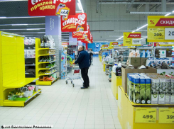 «Карманник»- «удалец» вытащил в магазине у покупателя из куртки телефон за 15 тысяч, но попал в полицию в Камышине