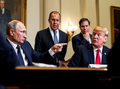 Почему Путин начал говорить с Трампом с позиции силы: бескомпромиссность Кремля привела к срыву встречи президентов, - «Блокнот - Россия»