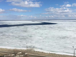 Начальник Камышинского поисково-спасательного подразделения Владимир Маклаков: «Убедительная просьба к рыбакам прекратить выход на лед»