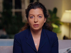 Маргарита Симоньян получила звание «Почетный гражданин Краснодара», она впервые появилась на публике без парика (ВИДЕО)