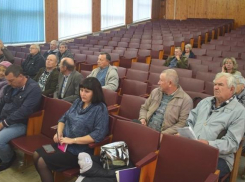 Терпеливых камышинских дачников донимают драконовскими тарифами на вывоз мусора с их шести соток