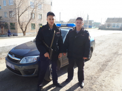 Росгвардейцы задержали в Камышине похитителя дорогого мобильника и беглеца с марихуаной