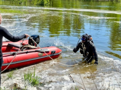 В Волгоградской области водолазы ищут тело утонувшего в праздники рыбака