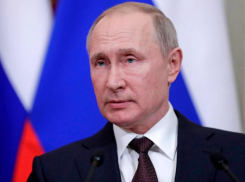 Вчера, 27 августа, Владимиир Путин выступил перед россиянами и ничего не сказал по выплатам в 10 тысяч рублей на любого ребенка в августе