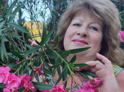 Ирина Маслова, редактор портала «Блокнот Камышина»: поздравляю коллег-редакторов - да, «мысли сковывает лень, когда не тронут лист бумаги»...