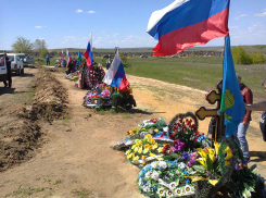 В Камышине имена погибших на Украине защитников Донбасса хотят увековечить в памятных досках на зданиях школ, где учились герои