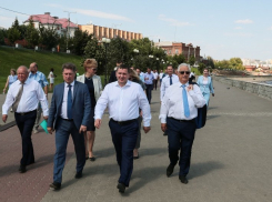 В Камышин неожиданно нагрянул губернатор Андрей Бочаров и пообещал городу новую пристань