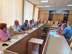 Депутаты Камышинской городской думы позвали  представителей «мусорного» регоператора на экскурсию по свалкам - но путешествие не случилось