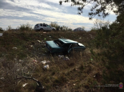 На трассе между Камышином и Волгоградом пожилой водитель угодил в кювет
