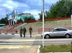 Военный суд в Волгограде приговорил к пяти годам колонии офицера за взятку