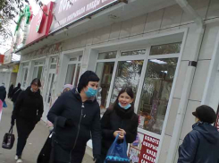 Заражения COVID в Волгоградской области закрепились на уровне «200 плюс» в сутки: прирост 2 ноября 209, скончались еще трое