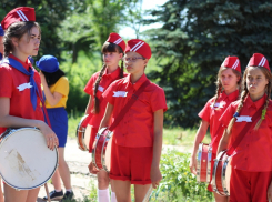 В лагере «Солнечный» под Камышином прошла линейка, посвященная Дню России