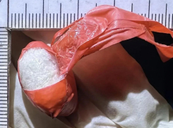 В Камышинском районе полицейские изъяли наркотики у пассажира такси