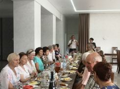 Камышинская городская дума дала обед «в хвост» Дню строителя