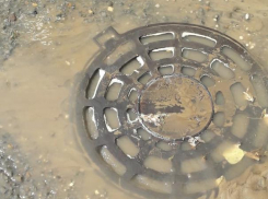 Ливневка-колодец полный, вода льет через край: куда жаловаться?! - камышанка