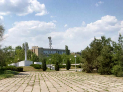 Никаких дополнительных ограничений при входе камышан в здание городской администрации сейчас нет