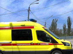 В Камышинском районе вечером сбили пенсионерку-пешехода, идущую по трассе