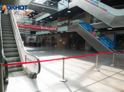 Неизвестный сообщил о массовом минировании в Волгограде: от торговых центров до самолетов в аэропорту, - «Блокнот Волгограда»