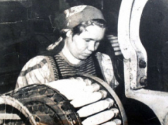 В Камышине телестудия «Акценты» «крутит» старые кадры, но ведь молодежи из них ничего нельзя понять! - камышанка